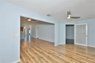 951 Villeroy Greens Dr, Sun City Center, FL 33573 - Photo 59