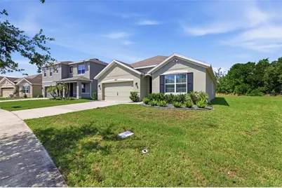 30685 Summer Sun Loop, Wesley Chapel, FL 33545 - Photo 3