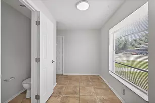 14024 Village Terrace Dr, Tampa, FL 33624 - Photo 11