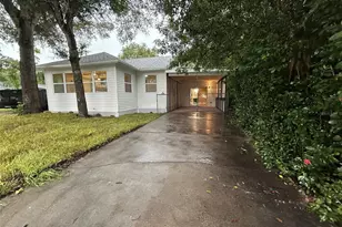 1615 39th St S, Saint Petersburg, FL 33711 - Photo 3