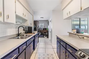 2808 W Lake Ave, Tampa, FL 33607 - Photo 15
