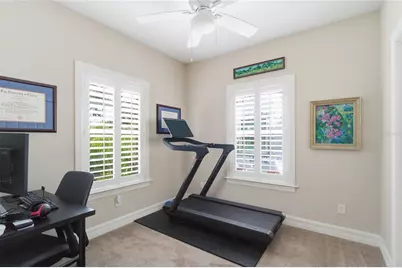 2612 W Wyoming Avenue, Tampa, FL 33611 - Photo 41