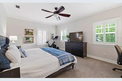 2612 W Wyoming Avenue, Tampa, FL 33611 - Photo 31