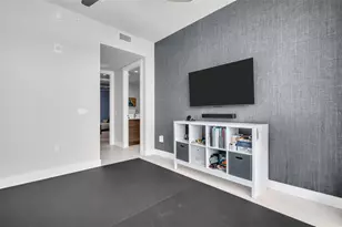301 1st St S, Saint Petersburg, FL 33701 - Photo 65