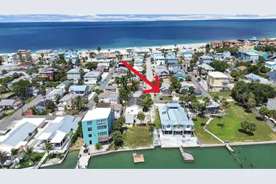 130 90th Avenue, Treasure Island, FL 33706 - Photo 9