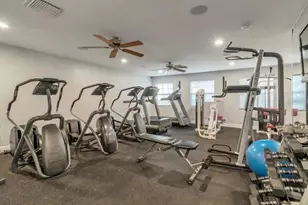 3747 Pompano Dr SE, Saint Petersburg, FL 33705 - Photo 31