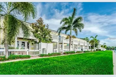 3747 Pompano Drive SE, Saint Petersburg, FL 33705 - Photo 5