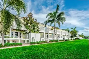 3747 Pompano Dr SE, Saint Petersburg, FL 33705 - Photo 5