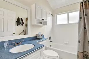 9042 Breland Dr, Tampa, FL 33626 - Photo 35