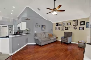 9042 Breland Dr, Tampa, FL 33626 - Photo 17