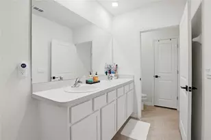 5674 Chorleywood Ln, Wesley Chapel, FL 33545 - Photo 23