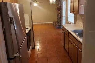 4617 Snook Dr, Tampa, FL 33617 - Photo 7