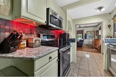 652 8th Avenue N, Saint Petersburg, FL 33701 - Photo 13