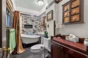 652 8th Ave N, Saint Petersburg, FL 33701 - Photo 15