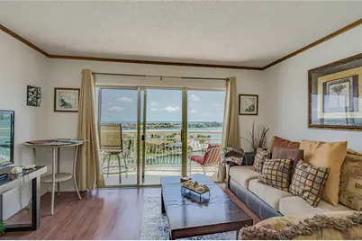 4900 Brittany Drive S #910, Saint Petersburg, FL 33715 - Photo 5