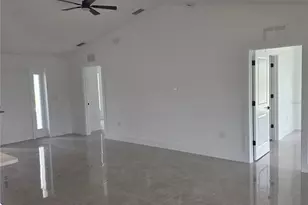 211 NE 31st St, Cape Coral, FL 33909 - Photo 5