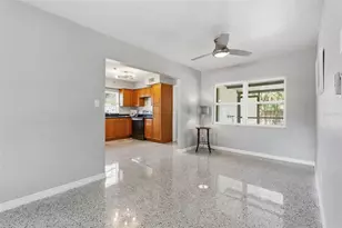 8017 Cardinal Dr, Tampa, FL 33617 - Photo 9