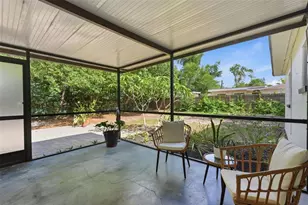 8017 Cardinal Dr, Tampa, FL 33617 - Photo 21