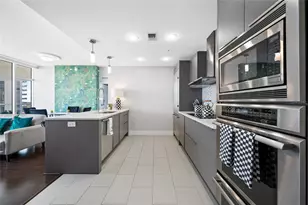 175 1st St S, Saint Petersburg, FL 33701 - Photo 9