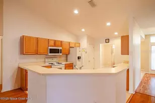 778 NW Hamm St, Palm Bay, FL 32907 - Photo 9