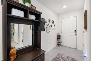 1911 Blue Strm St, Ruskin, FL 33570 - Photo 9