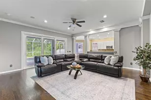 11621 Renaissance View Ct, Tampa, FL 33626 - Photo 7