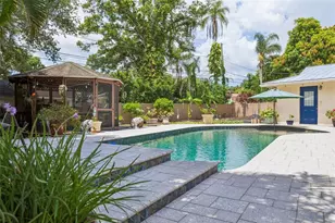 1883 Oakdale Ln N, Clearwater, FL 33764 - Photo 37