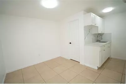 6002 W Clifton Street, Tampa, FL 33634 - Photo 11