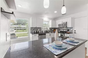 2954 Curling Ct, Palm Harbor, FL 34684 - Photo 9