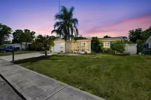 1853 Dartmouth Dr, Holiday, FL 34691 - Photo 1