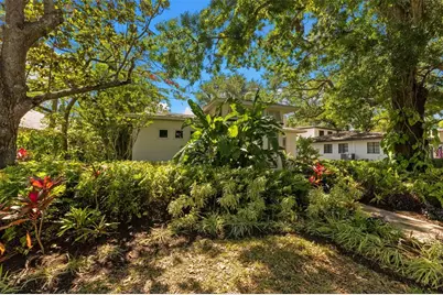 135 Aranda Street NE, Saint Petersburg, FL 33704 - Photo 41