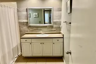 501 S Moody Ave, Tampa, FL 33609 - Photo 25