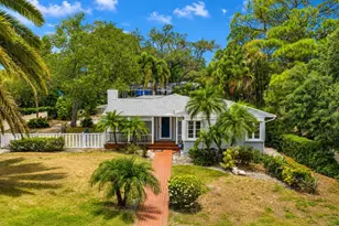 220 Lyndhurst St, Dunedin, FL 34698 - Photo 1