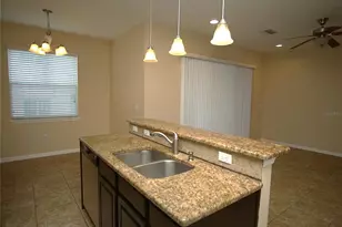 11406 Marbella Terrace St, Tampa, FL 33637 - Photo 7