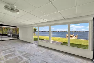 218 Driftwood Ln, Largo, FL 33770 - Photo 17