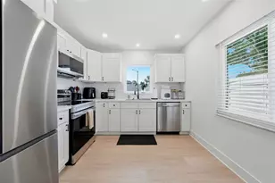 2600 Barksdale Ct, Clearwater, FL 33761 - Photo 9
