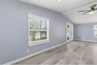 36131 Zinnia Street, Zephyrhills, FL 33541 - Photo 7