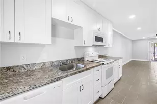 4435 1st St NE, Saint Petersburg, FL 33703 - Photo 5