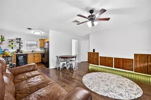 1318 W Rambla St, Tampa, FL 33612 - Photo 9