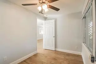 313 24th Ave E, Bradenton, FL 34208 - Photo 29