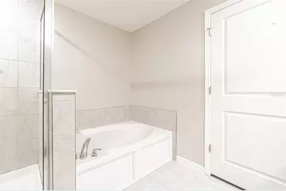 817 Royal Empress Drive, Ruskin, FL 33570 - Photo 29