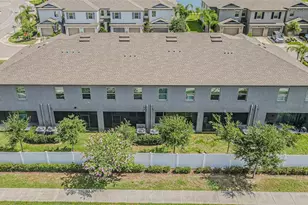 817 Royal Empress Dr, Ruskin, FL 33570 - Photo 9