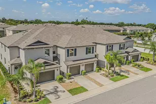 817 Royal Empress Dr, Ruskin, FL 33570 - Photo 5