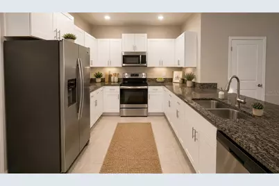 817 Royal Empress Drive, Ruskin, FL 33570 - Photo 5
