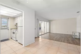 1221 Drew St, Clearwater, FL 33755 - Photo 15