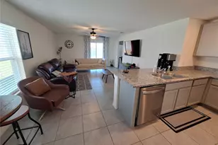 511 Sunlit Coral St, Ruskin, FL 33570 - Photo 3