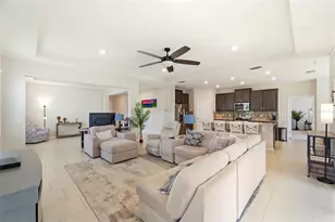 10403 Laxer Cay Loop, San Antonio, FL 33576 - Photo 7