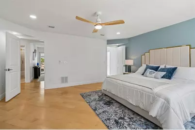 933 Eldorado Avenue, Clearwater Beach, FL 33767 - Photo 37