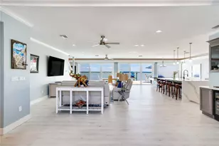 547 Johns Pass Ave, Madeira Beach, FL 33708 - Photo 9