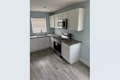 8542 10th Street N #B, Saint Petersburg, FL 33702 - Photo 9